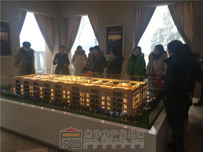 12月27日小虎看房團(tuán)走進(jìn)四季花城